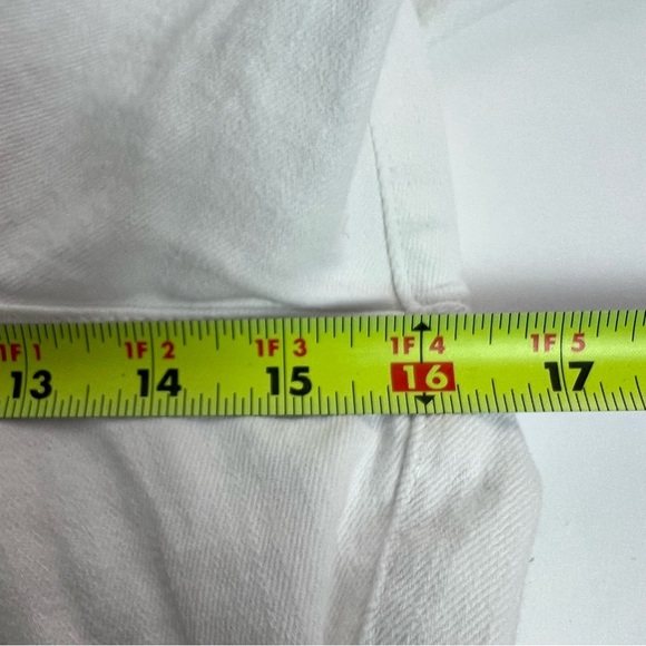 Nine West Women’s Bermuda Shorts Sz 8 White Frayed Hems Pockets Stretch - Picture 9 of 10